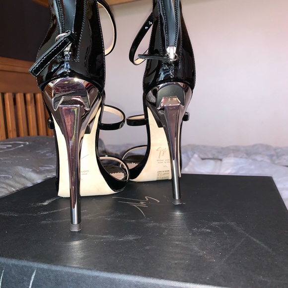 Giuseppe Zanotti Black Heels - Picture 3 of 10